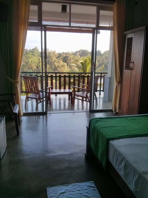 Lotus Villa Holiday Resort Matara Room photo